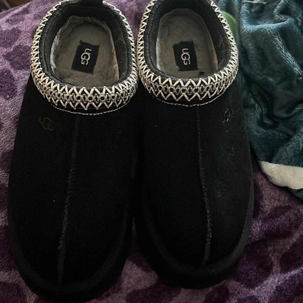 UGG Tazz- RELISTED